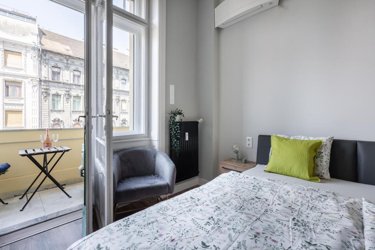 Buenos Boutique - A/C, 2 Bathrms, Amazing View Apartment Budapest Exterior photo